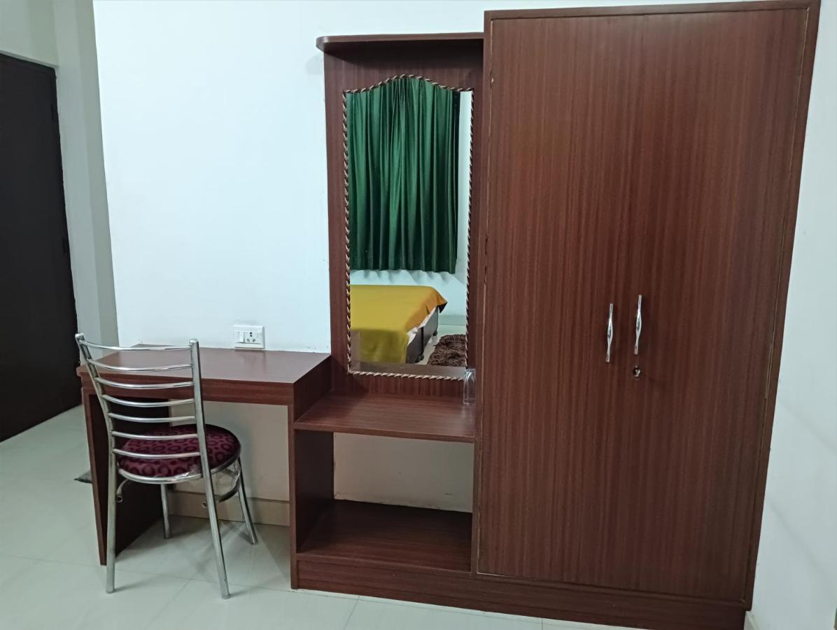 Varuna Palace-Fully Vaccinated Staff Varanasi Ngoại thất bức ảnh