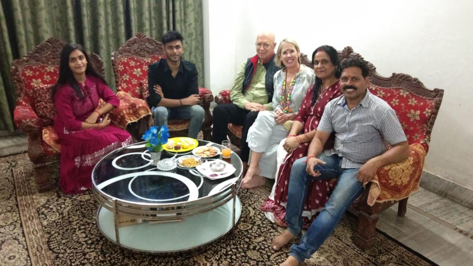 Varuna Palace-Fully Vaccinated Staff Varanasi Ngoại thất bức ảnh